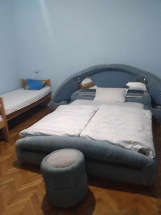 Hostel Bata Apartman Каніжа Екстер'єр фото